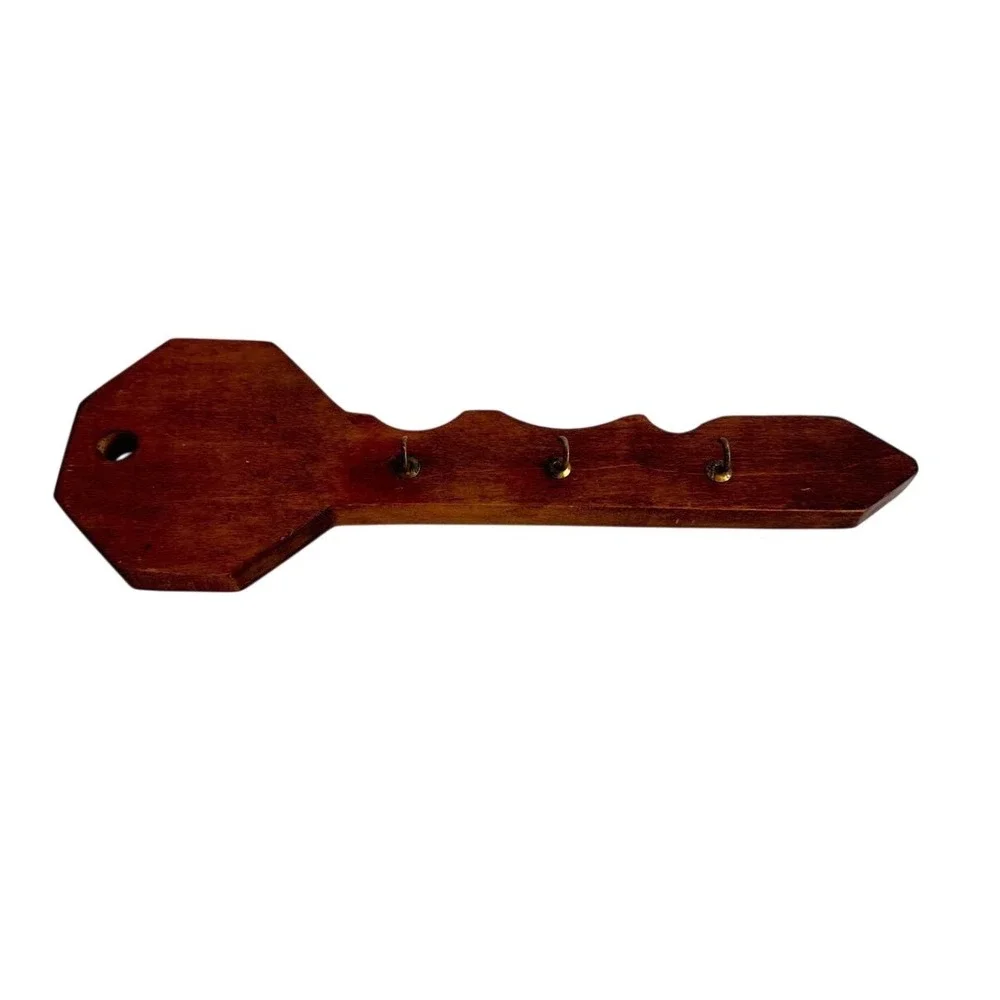 Wooden Key Shaped Wall Mounted Key Holder Organizer Hooks Vintage Unique Keyhook